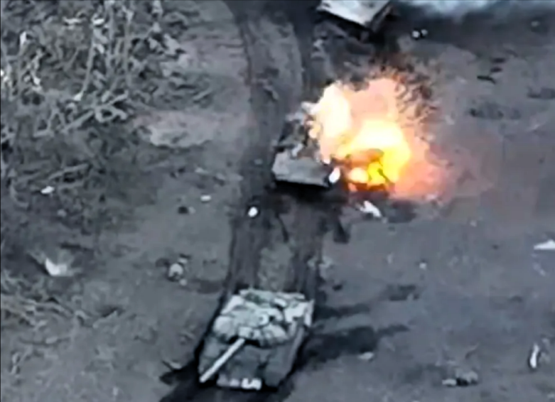 Russen rücken weiter vor! Ukraine kontert und attackiert Putins Treibstofflager und Energiereserven