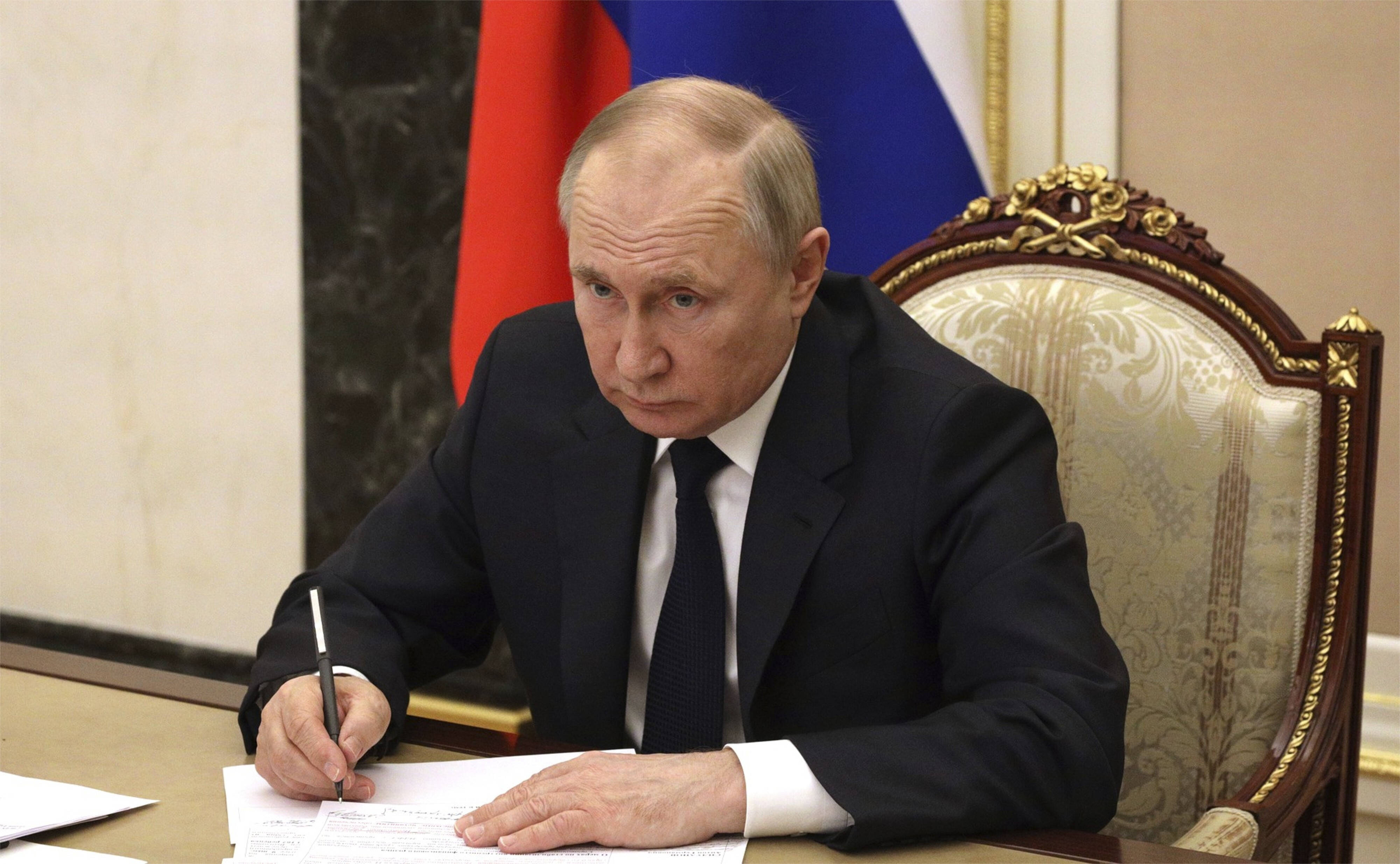 EILMELDUNG: Putin entmachtet! Kontrolliert Putins Nachfolger bereits den Kreml?