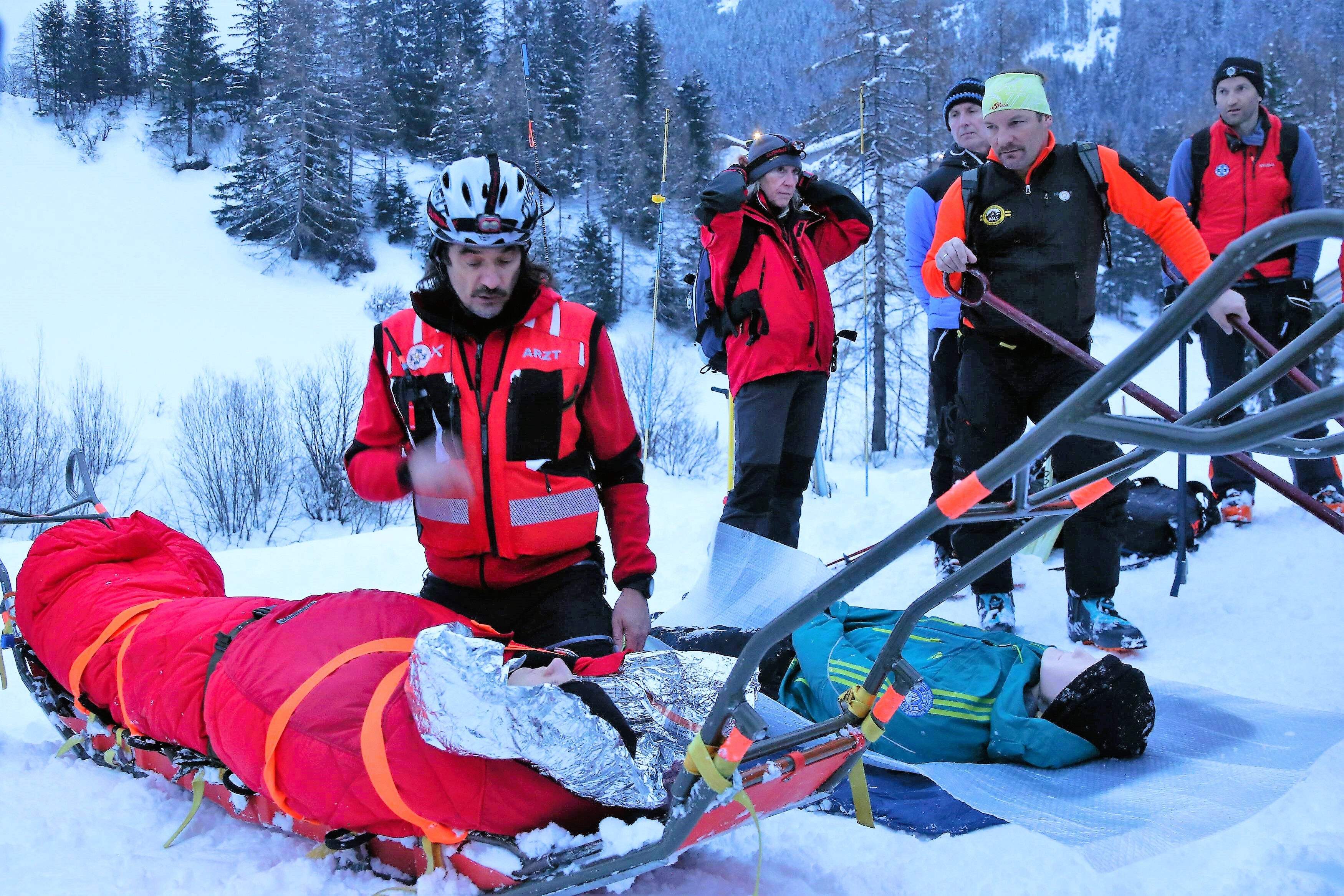 Familie stirbt auf Skipiste - Mutter noch immer vermisst! Skitour führt in die Tragödie