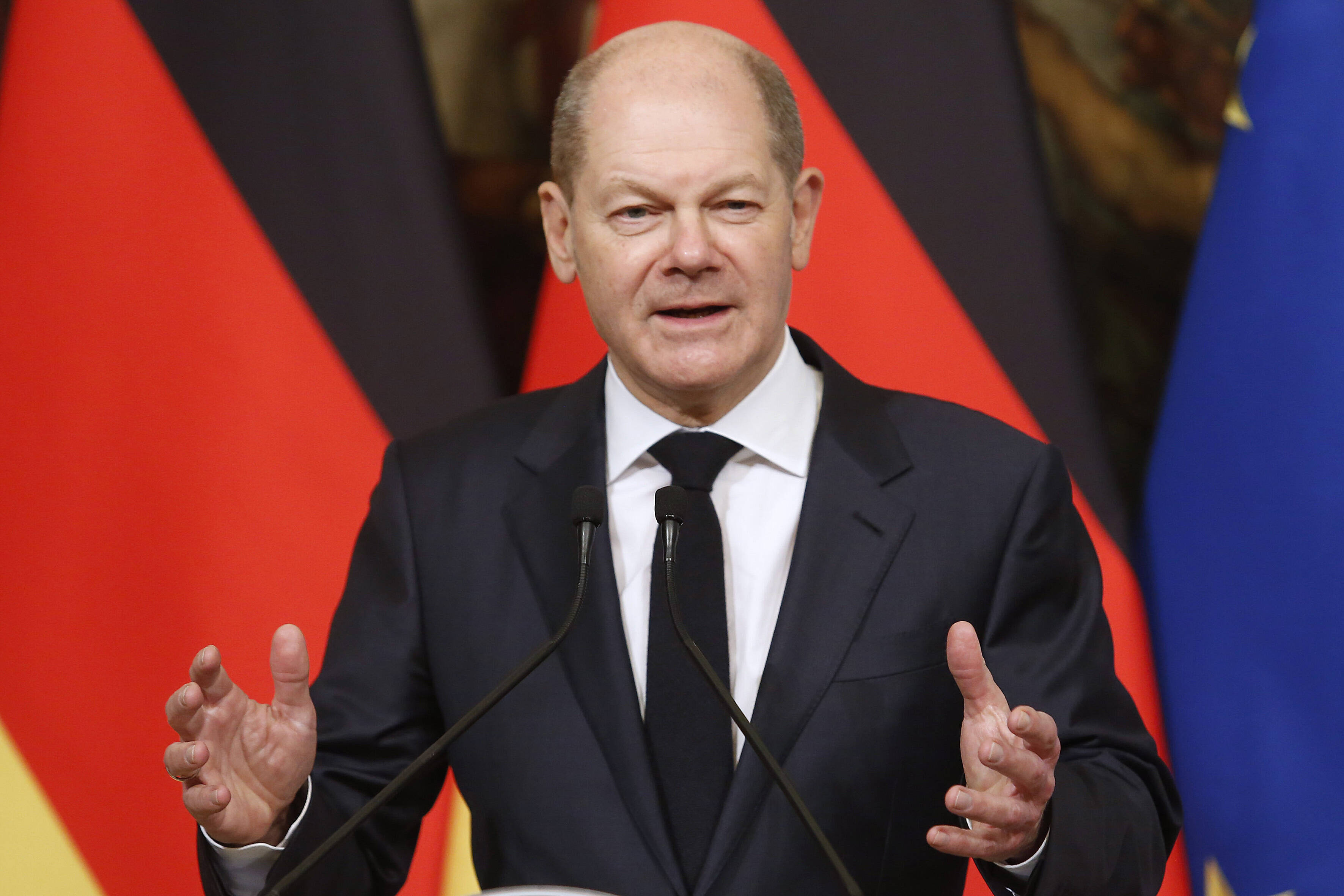 Olaf Scholz wie Hitler! Wutrede im russischen TV - heftige Attacke auf den Bundeskanzler!