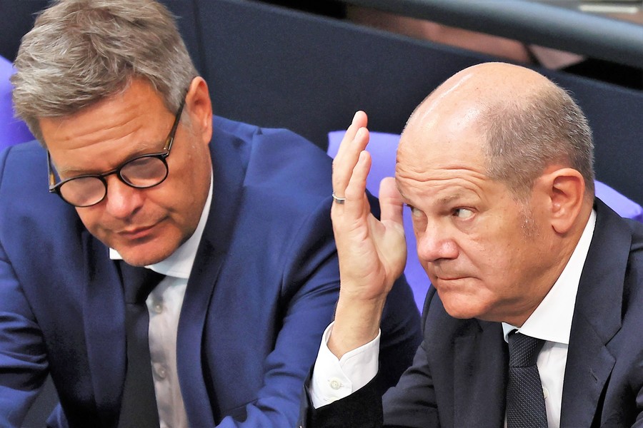 Drohen Millionen Arbeitslose in Deutschland  2023? - Experten befürchten schwere Wirtschaftskrise!