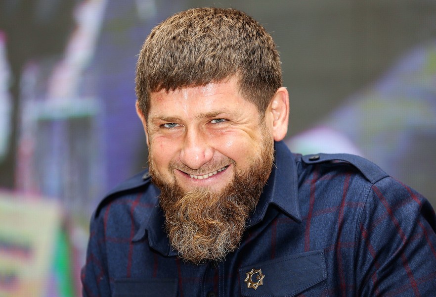 Schrecklich! Kadyrow entführt ukrainische Kinder nach Tschetschenien zur “patriotischen Umerziehung“!