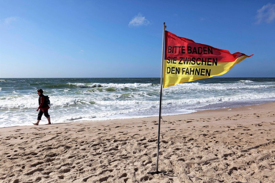 Leiche von deutscher Touristen treibt vor der Küste von Mallorca! Schockfund am Strand