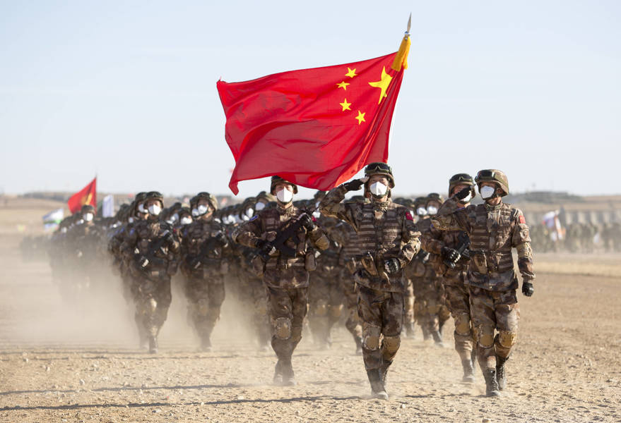 Video - Große chinesische Truppenverbände an der russischen Grenze gefilmt! Greift China jetzt ein?
