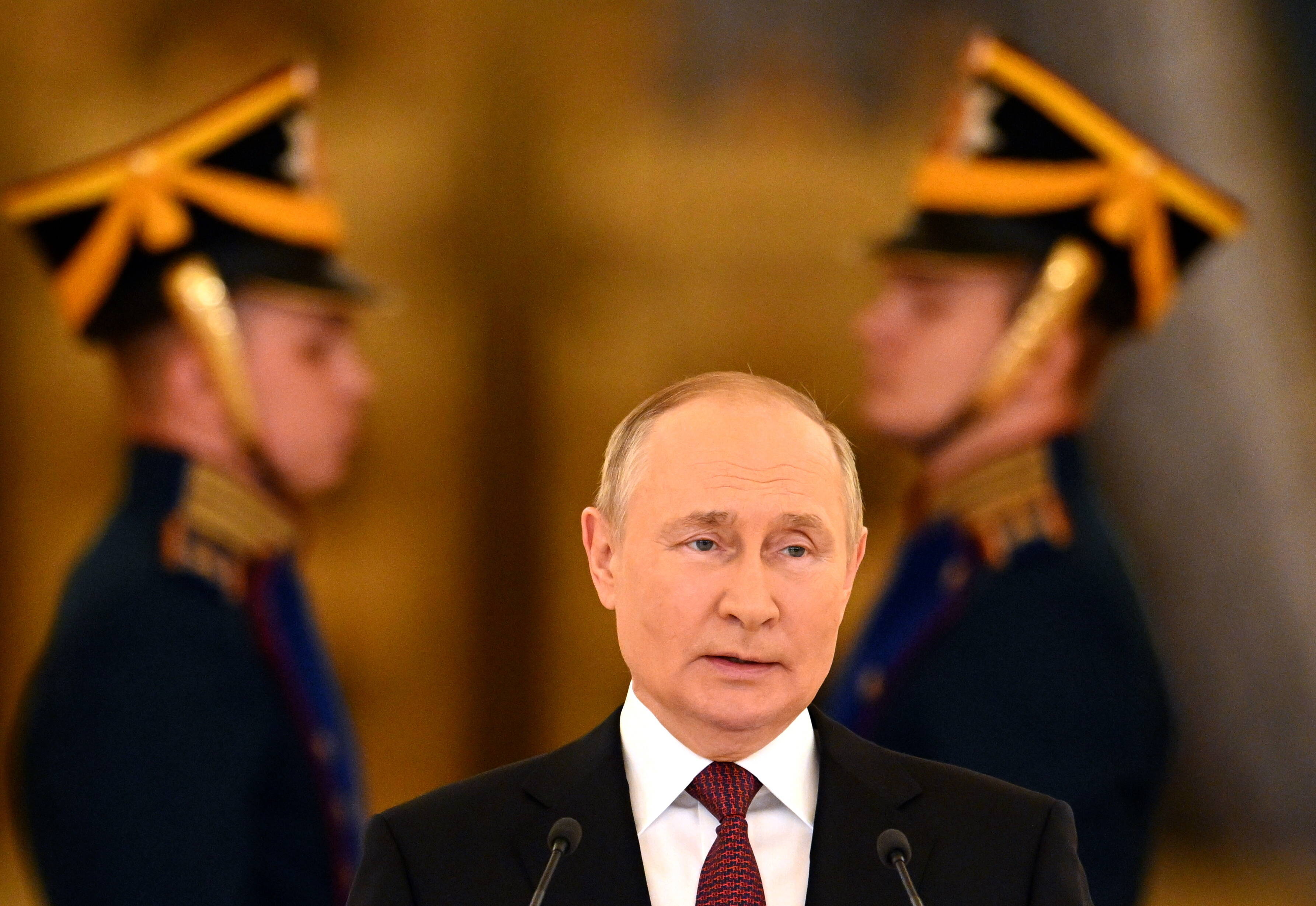 Putins Generäle fliehen! Panik in Russland - Militärs und Geheimdienstler fliehen aus dem Land