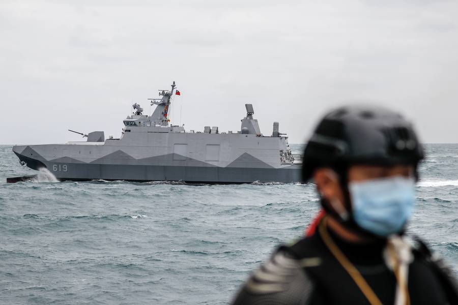 EILMELDUNG🔥 Taiwan versetzt Streitkräfte in Alarmbereitschaft! Chinesischen Armee versammelt Kriegsschiffe und Flugzeuge!