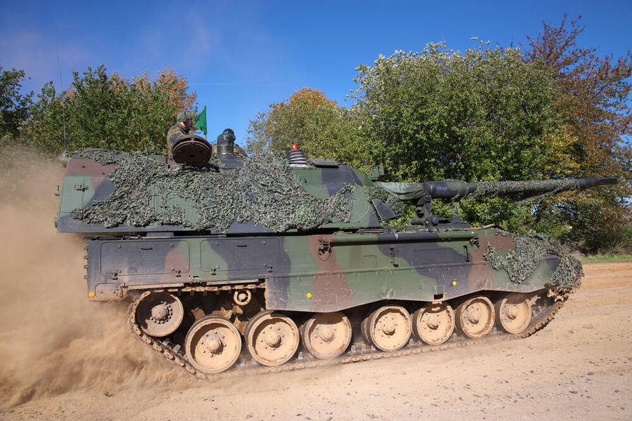 Endlich! Neue Waffen für die Bundeswehr - Verteidigungsministerium kauft neue Panzerhaubitzen