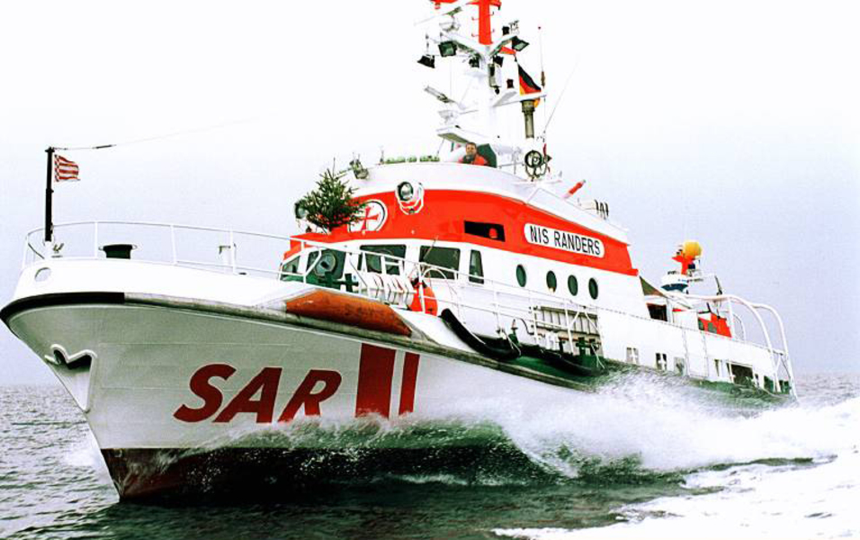 Segeljacht auf der Ostsee gesunken! Seenotretter retten havarierte Segler aus sinkender Jacht!