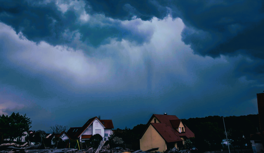 Tornado verwüstet Deutsche Ortschaft! Schwere Schäden - DWD bestätigt Vermutung!