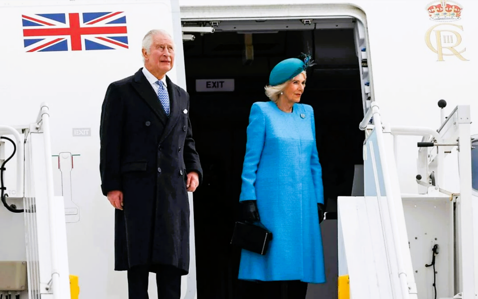 König Charles in Deutschland gelandet! Camilla und Charles auf 3-tägigem Staatsbesuch - das ist der Grund.