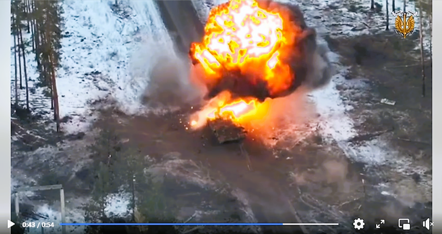 Putin flippt aus! Elite-Fallschirmjäger greifen russische Armee an! Video zeigt Zerstörung von T-72 Panzern! 