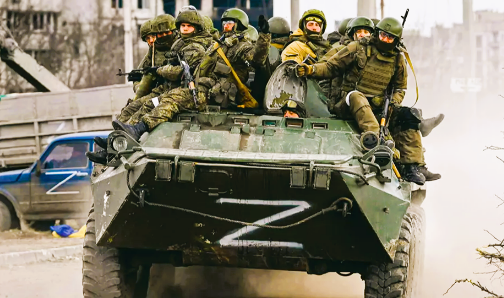 Russlands Armee immer gefährlicher! NATO warnt: "Angeschlagen, aber erfahrener - und brutaler"