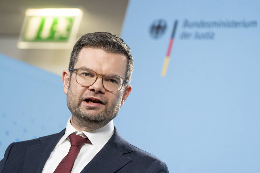 Angriff auf Justizminister Marco Buschmann - Chaoten bedrohen deutschen Minister!