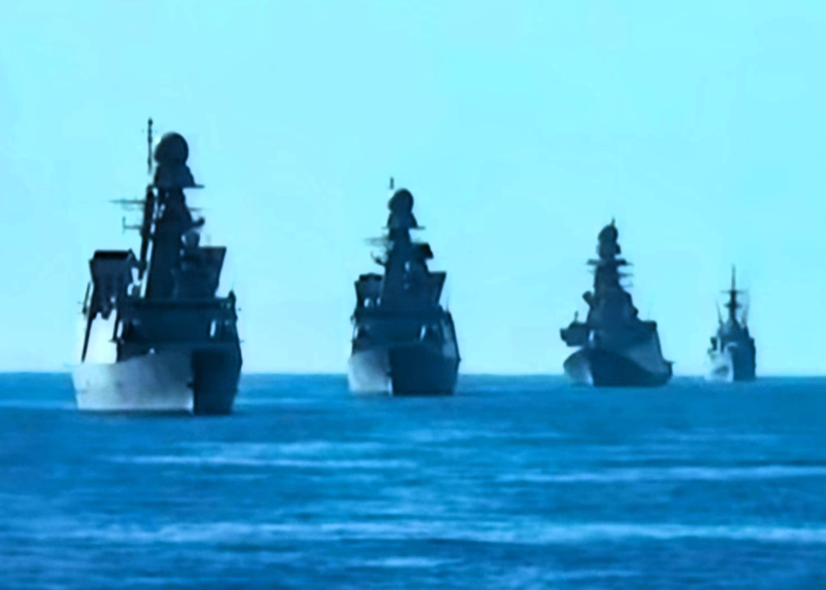 Frachter durchbrechen Russische Seeblockade! NATO-Jets schützen Schiffe auf Weg in die Ukraine!