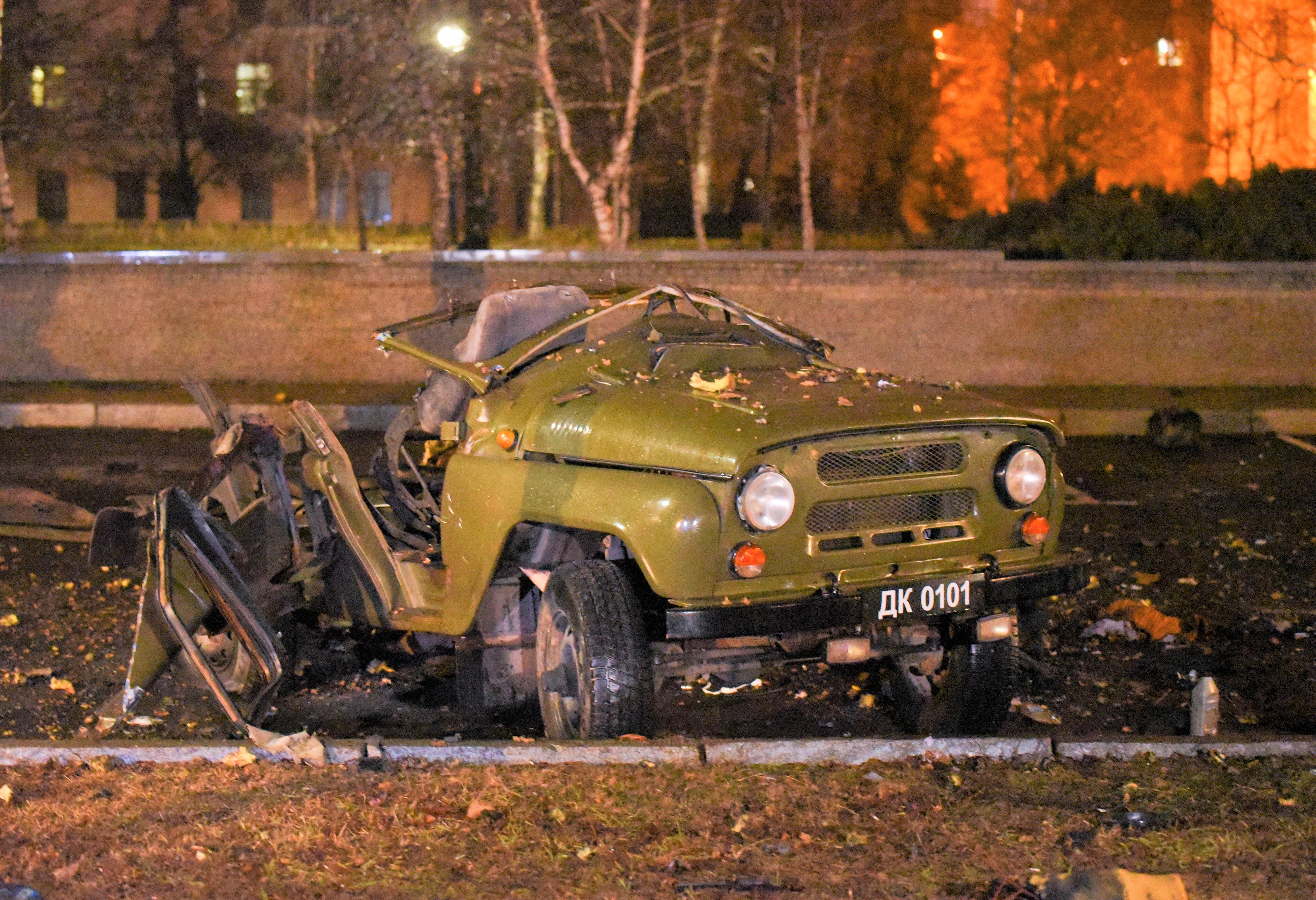 Autobombe! Wagen mit russischen Offizieren und Geheimdienstlern explodiert - Putin verliert erneut hochrangiges Personal bei Anschlag!