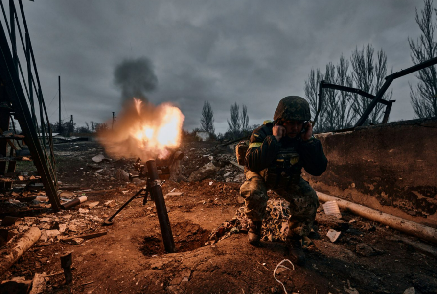 Ukraine%20russ%20soldaten%20m%c3%b6rser%20haubitze%20explosion