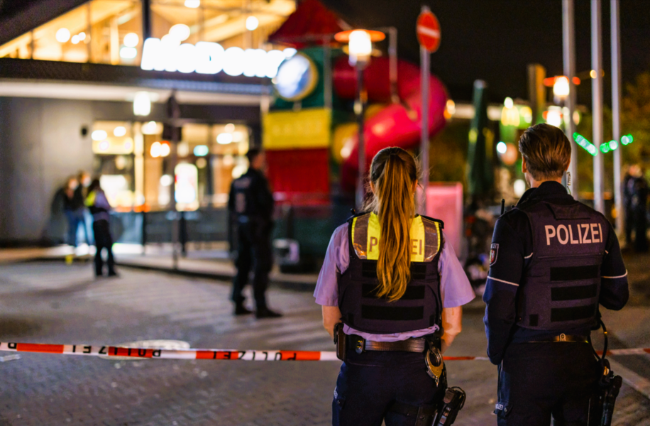 Polizei%20mcdonalds