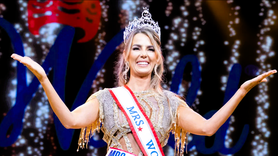 Deutsche Ärztin gewinnt den Mrs. World Titel! Ärztin Julia Schnelle