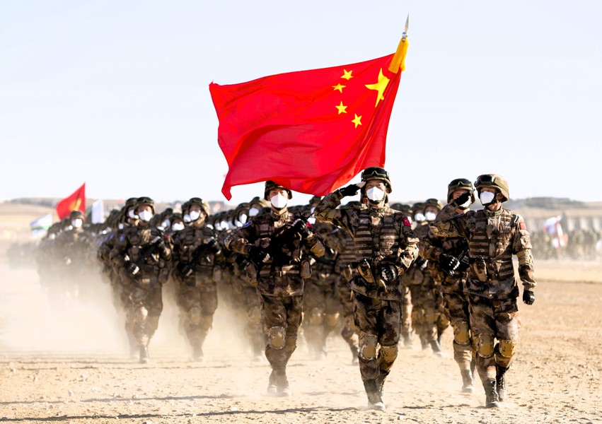 China schickte Putins Truppen 1000 Armee-Fahrzeuge! Militärhilfe aus Peking für den Kreml