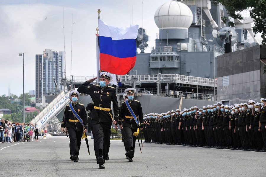 Krieg in der Ostsee! Putin bereitet Angriff vor! Geheimdienst schlägt Alarm - NATO-Küsten in Gefahr!