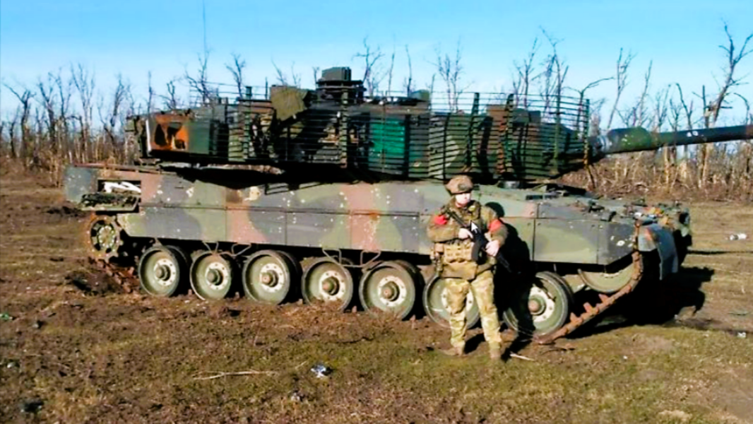Eilmeldung! Russen erobern deutschen Superpanzer! Leopard in den Händen des Kreml