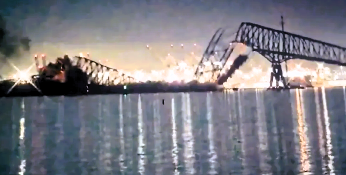 Unbelievable Tragedy! Bridge Collapse Due to Ship Collision - Cars ...