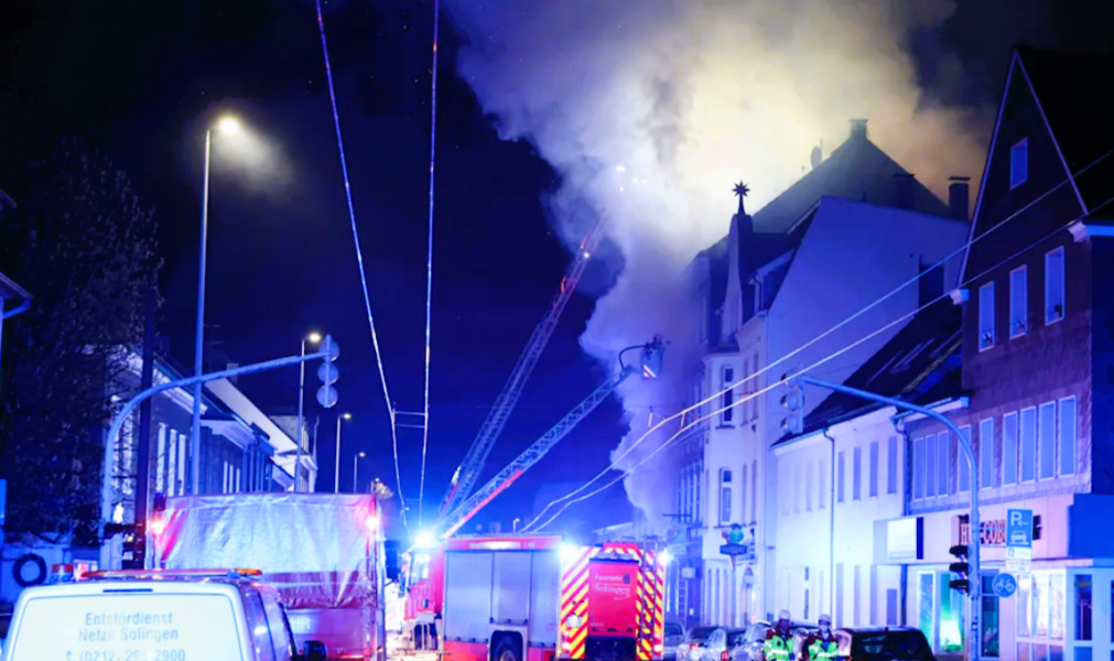 Schwere Explosion in Mietshaus in Erfurt - Mann zieht sich schwere Verletzungen zu