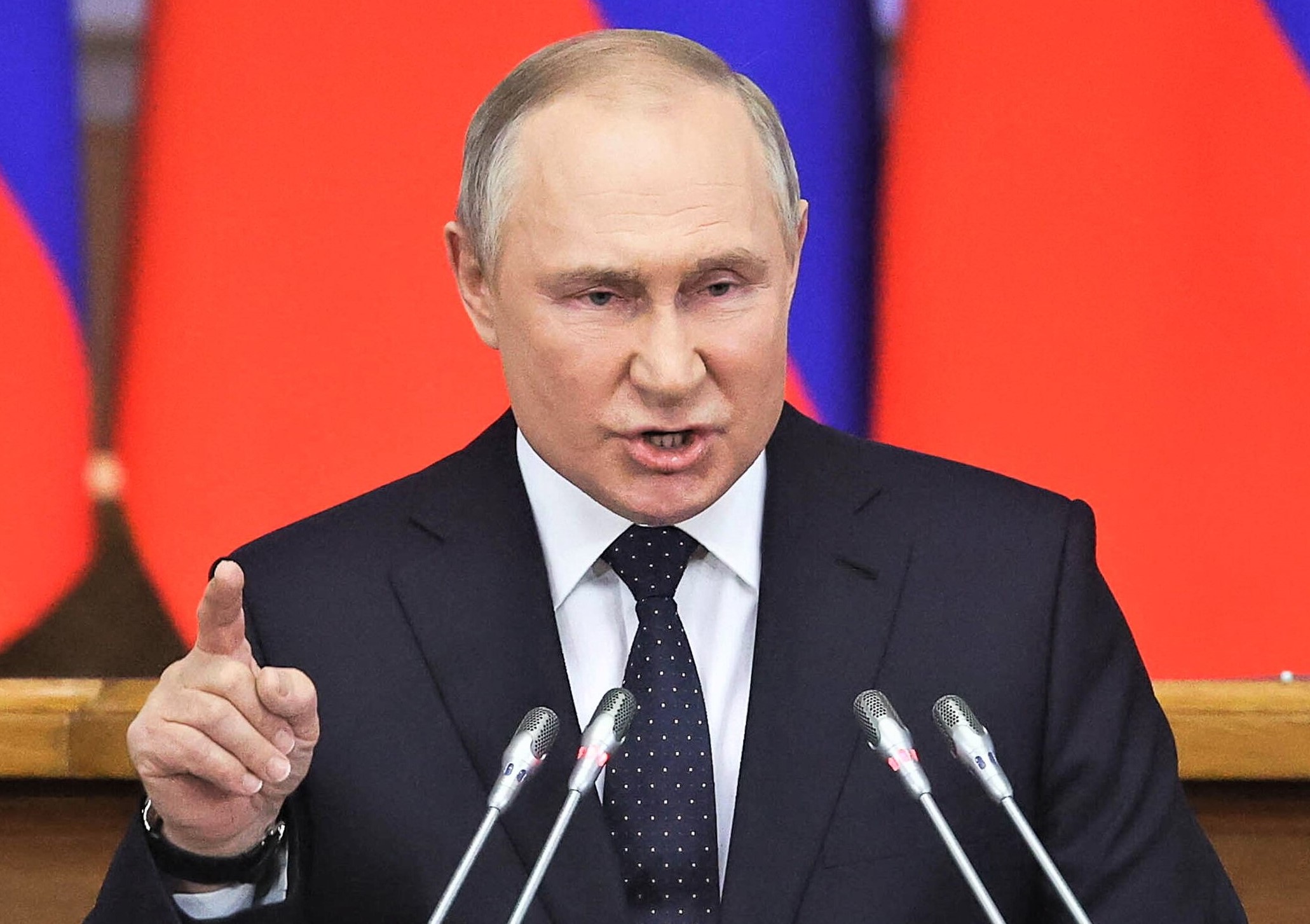 Putin tobt vor Wut: "Es gibt kein Zurück mehr!" Nach drastischen Entscheidungen beim G7-Gipfel reagiert der Kreml massiv