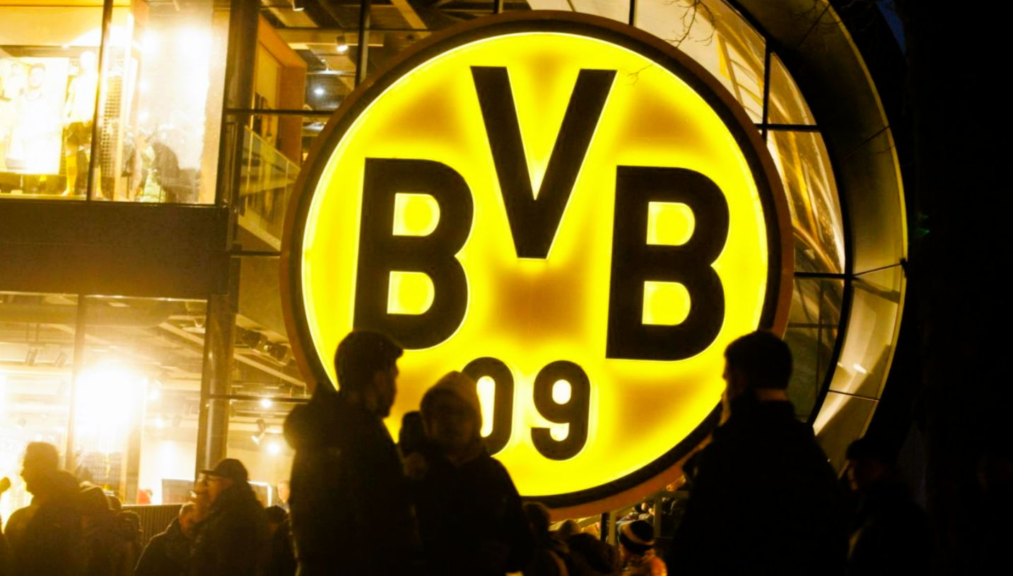 BVB gelingt Sensations-Transfer! Dortmund schnappt sich PSG-Talent zum Traumpreis!

---