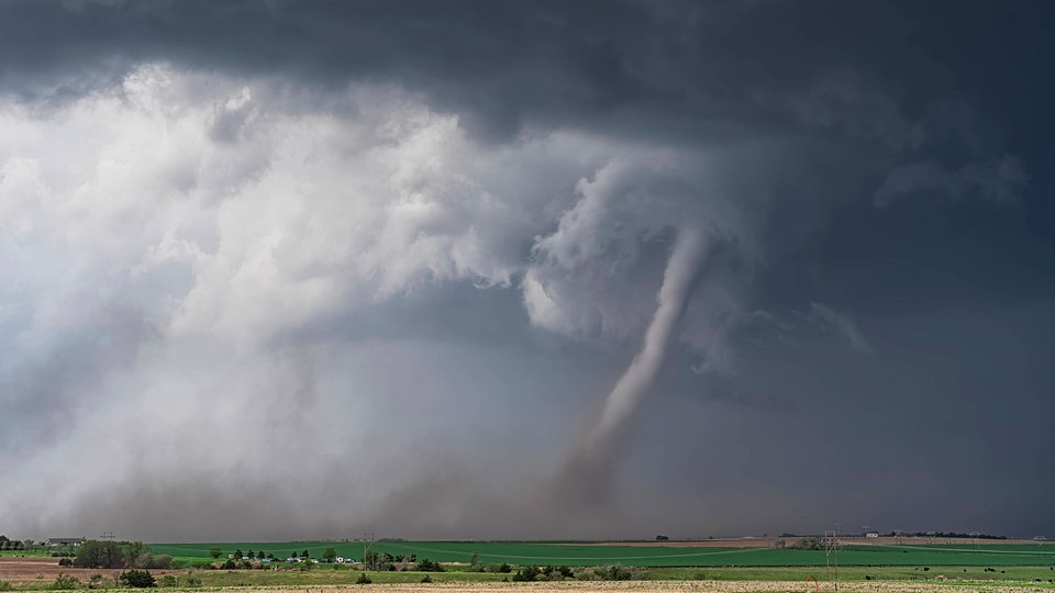 Tornado-Warnung für Donnerstag! Meteorologen warnen - HEUTE drohen Kaltluft-Tornados