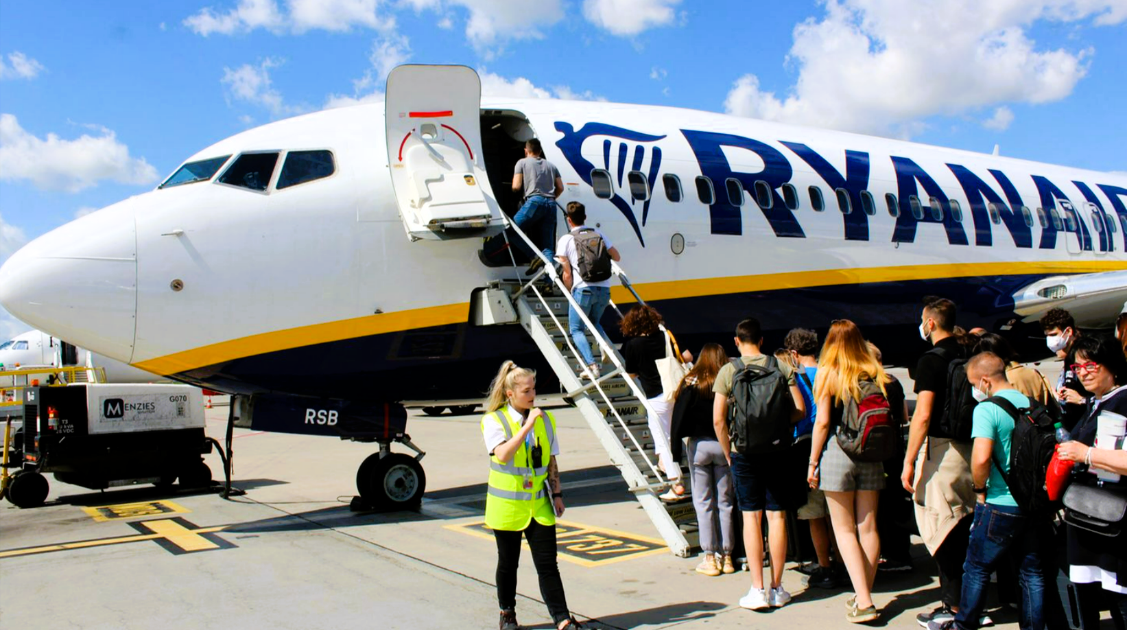 Passagiere zu betrunken! Ryan-Air Flug nach Lanzarote muss umkehren - danach brach das Chaos los