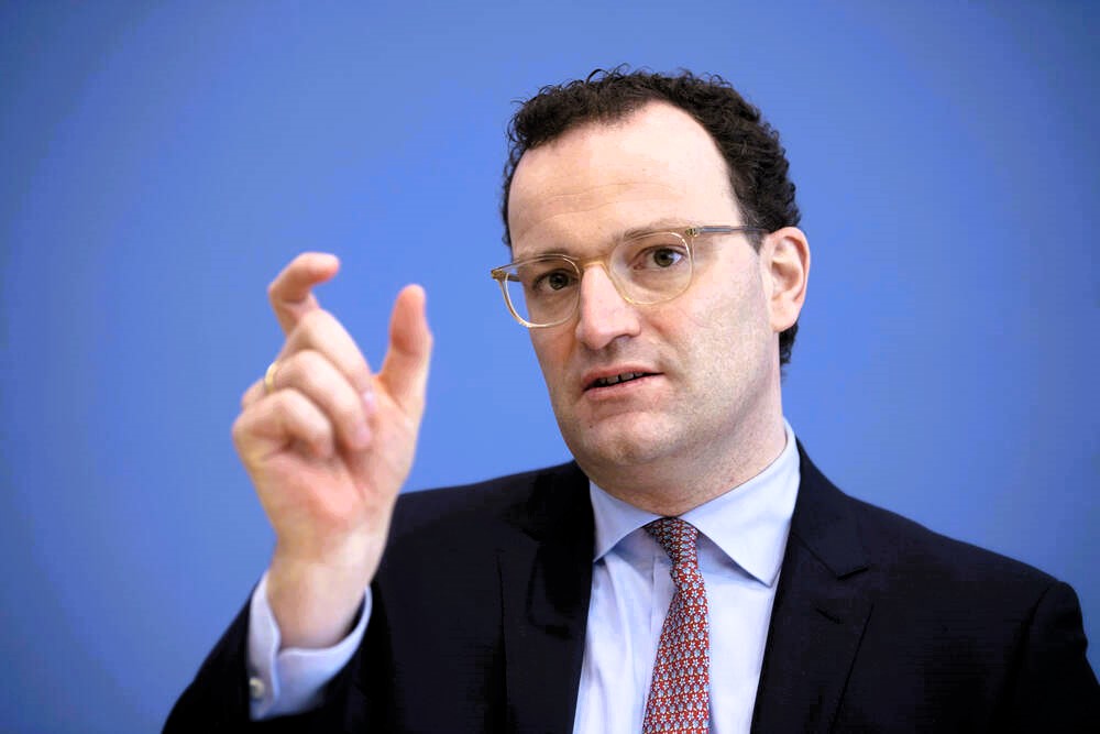 Skandal um Jens Spahn! Diese unnötige Mail von ihm kostete Deutschland 470 Millionen!