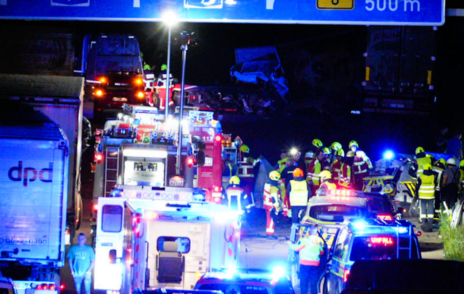 Verfolgungsjagd und brutale Messerstecherei auf der Autobahn! 2 Menschen schwer verletzt