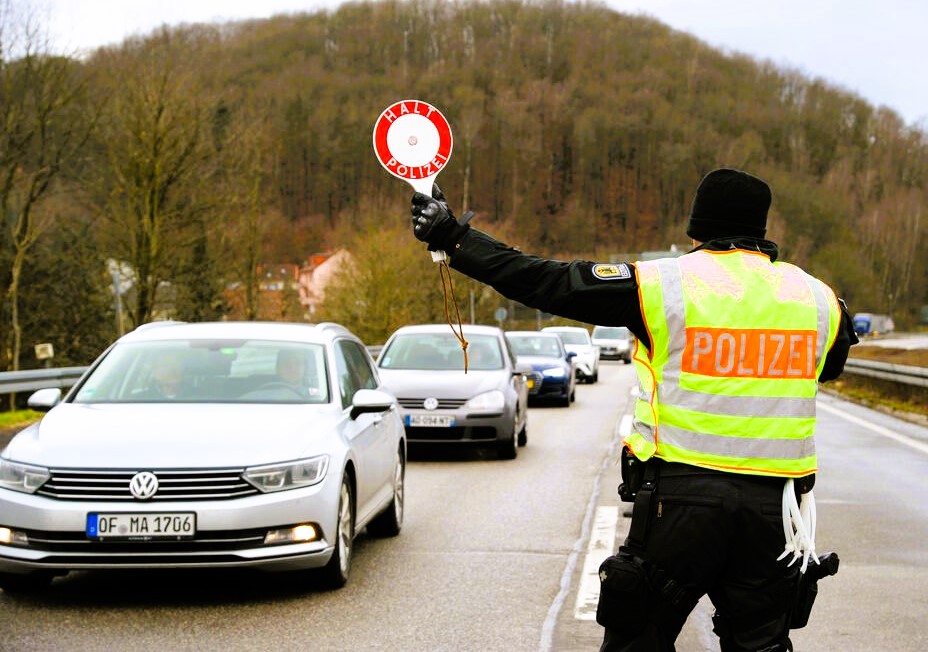 Offene Grenzen! Polizeigewerkschaft warnt vor "Killerkommandos" - wir brauchen mehr Grenzschutz