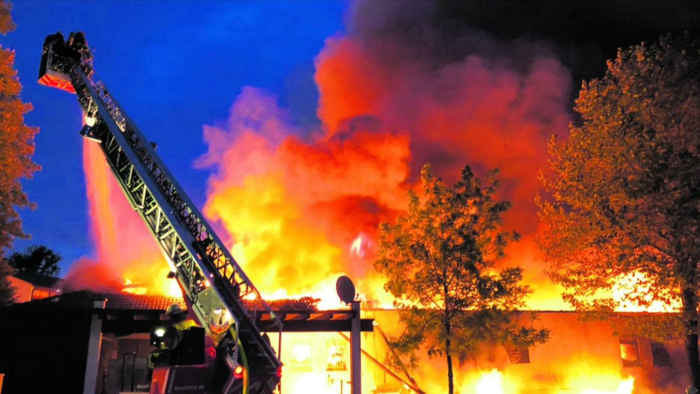 Wohnhaus explodiert in Memmingen! Feuerwehr birgt erste Leiche aus den Trümmern, was ist geschehen?