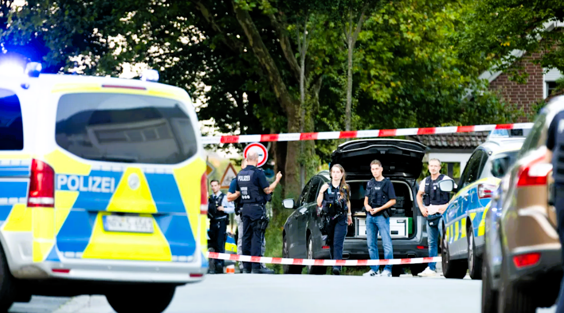 Mann greift Kita-Gruppe mit einem Messer an - mehrere Kinder verletzt!