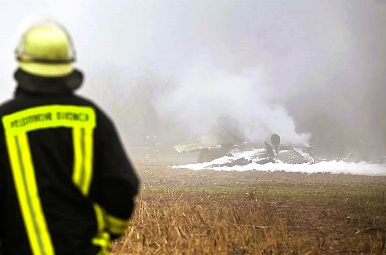 Flugzeugabsturz! 2 Menschen sterben, Maschine war auf dem Weg nach Deutschland!