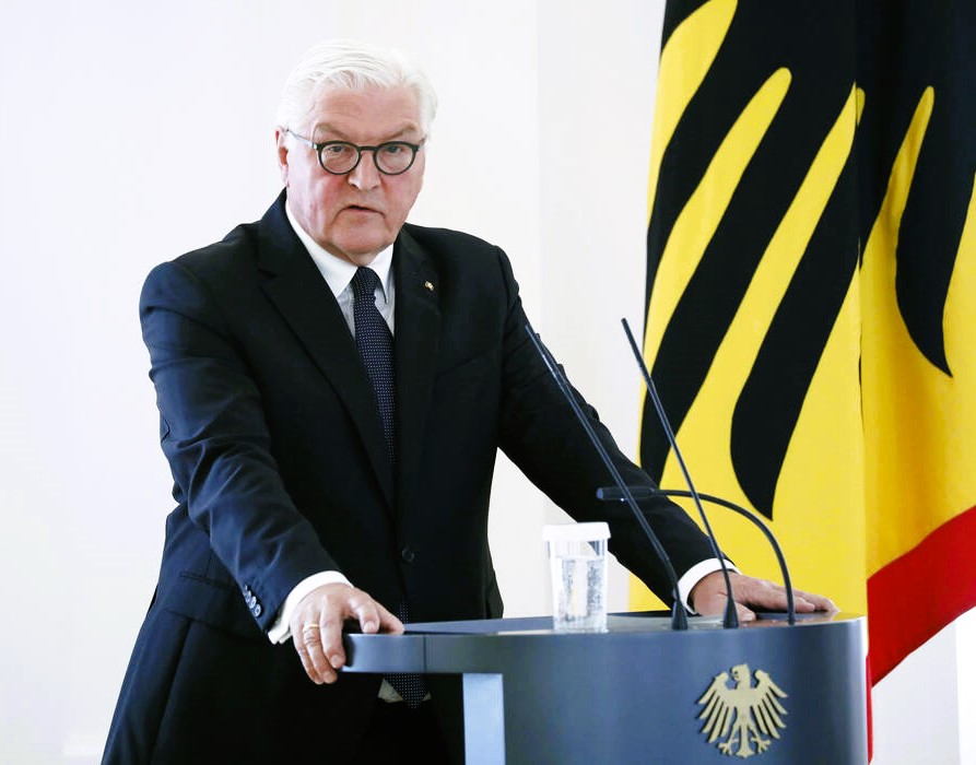 Steinmeier will Geheimtreffen mit Merz! Mitten in der Regierungskrise: Bundespräsident schaltet sich ein!