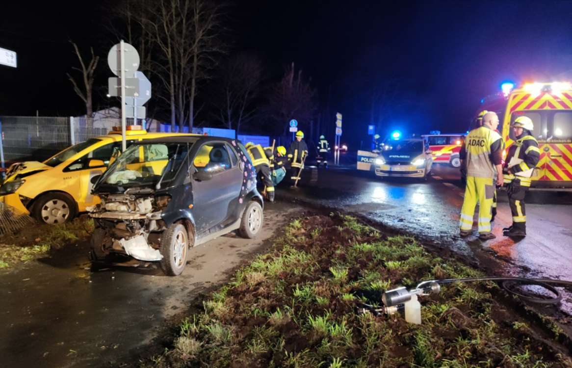 ADAC-Pannenhelfer überfahren und liegegelassen! Tragödie auf der Autobahn - Gelber Engel tot!