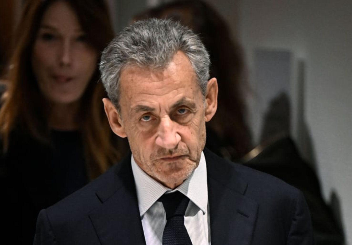 Sarkozy condamné à une nouvelle peine de prison pour fraude électorale ! Découvrez comment il compte éviter la cellule !