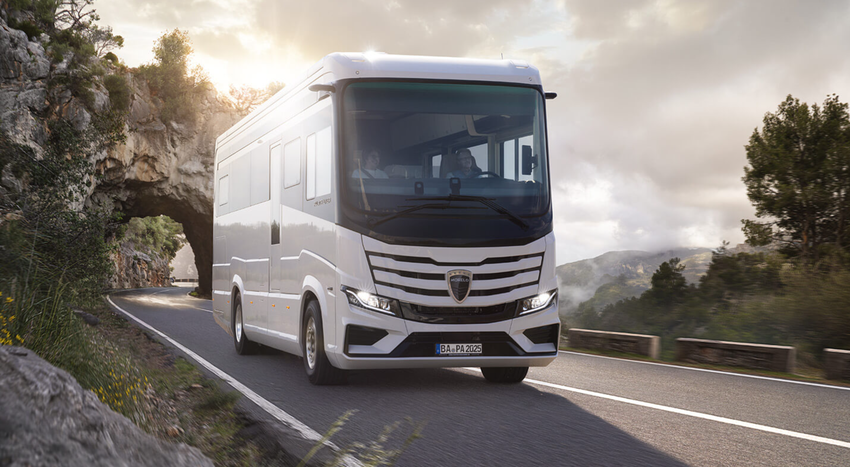 Dream Motorhome! Luxury in 7.81 meters: This liner completely redefines comfort
