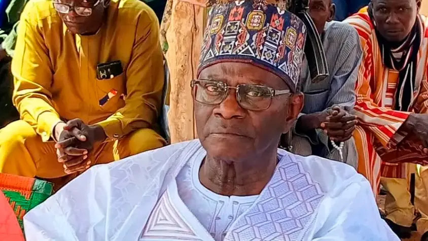 De Chef de service à Roi : L'ancien Chef de service allemand devient Roi au Niger