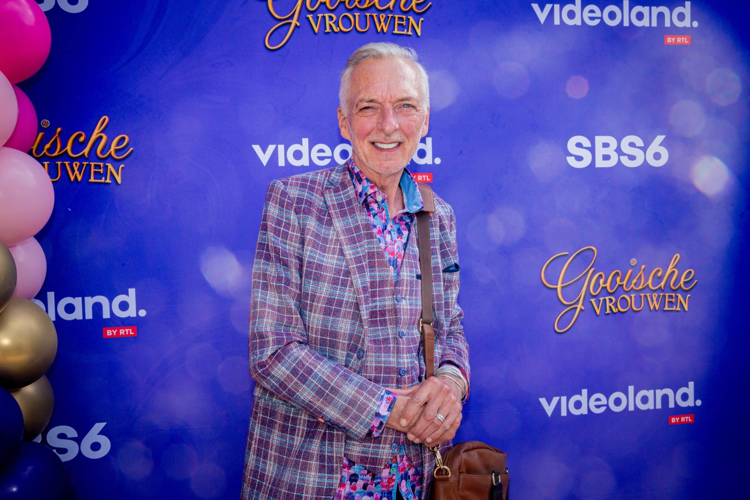 Martien Meiland emotioneel na botsing met regiobus: wat er precies gebeurde