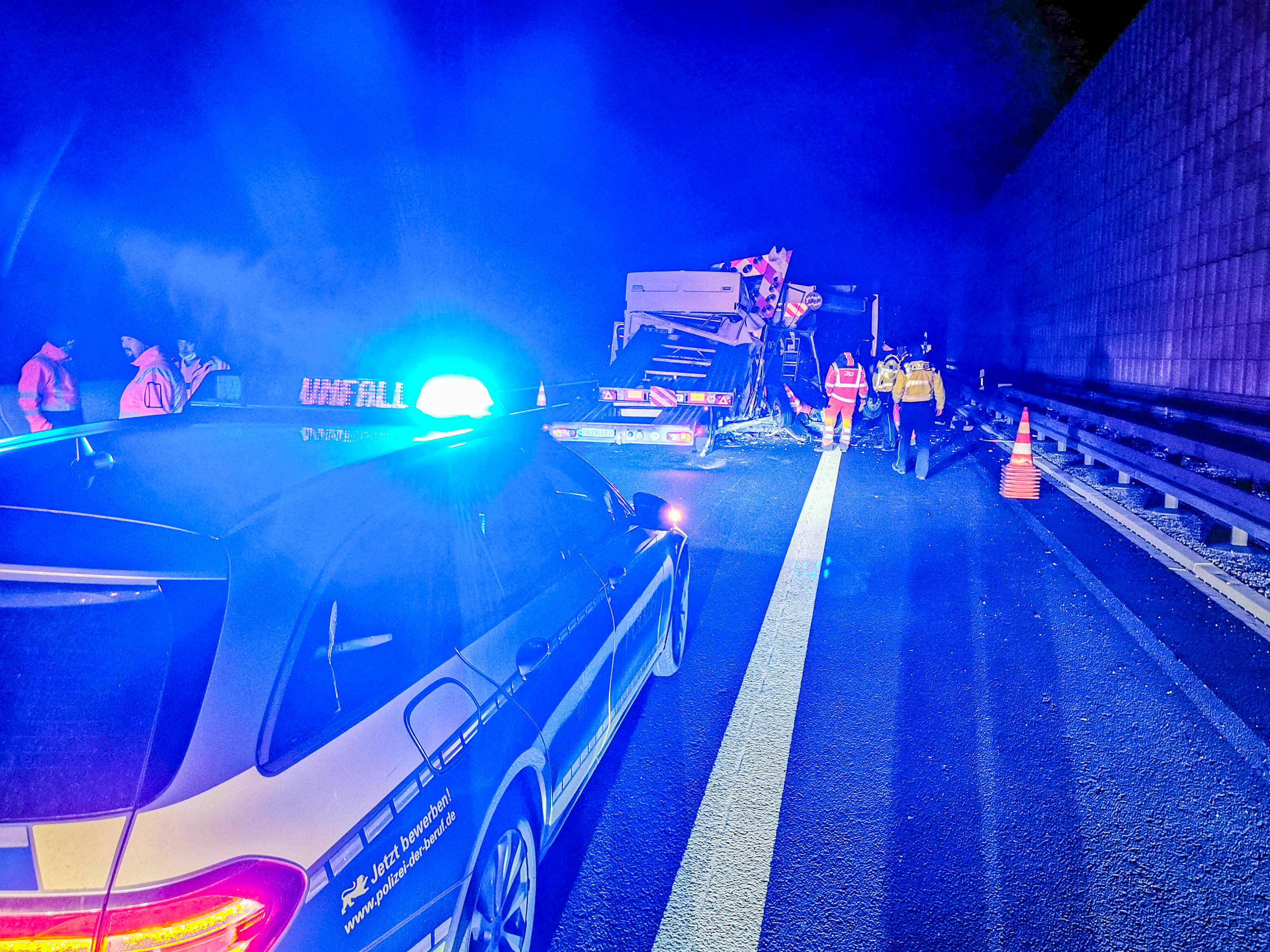 Lehrerin auf der A9 erschossen! Trauriger Vorfall bringt die dunkle Wahrheit ans Licht
