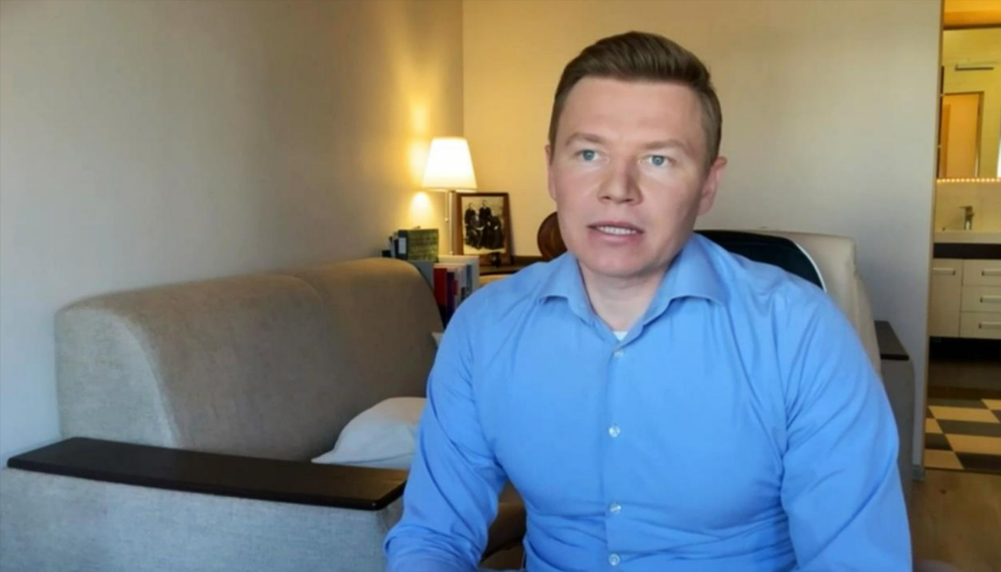 ZDF-Reporter in Russland festgenommen! Er fotografierte nur ein Graffiti! 