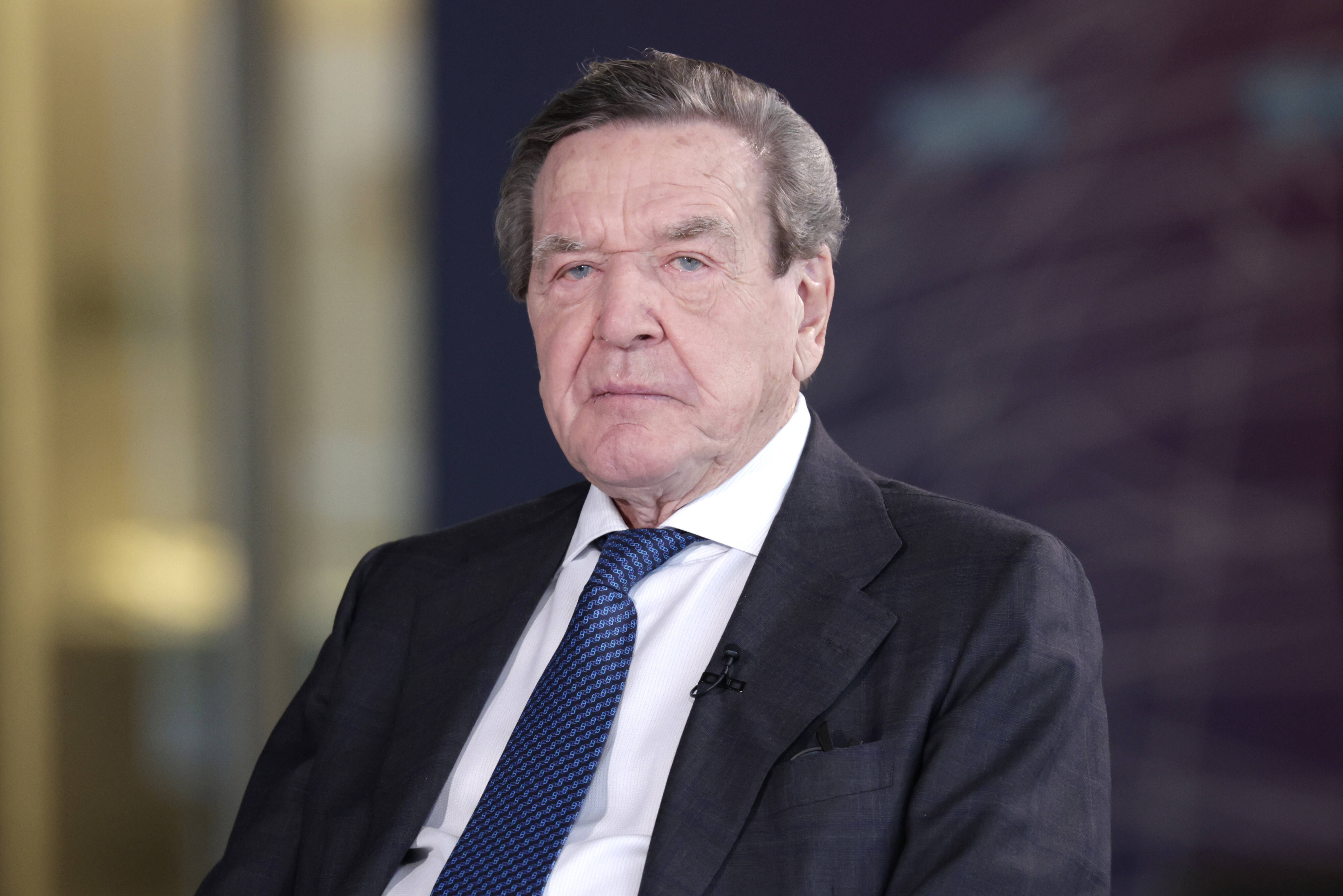 Gerhard Schröder - bittere Schlappe vor Gericht! Alt-Kanzler verliert Prozess gegen seine Ex-Frau!