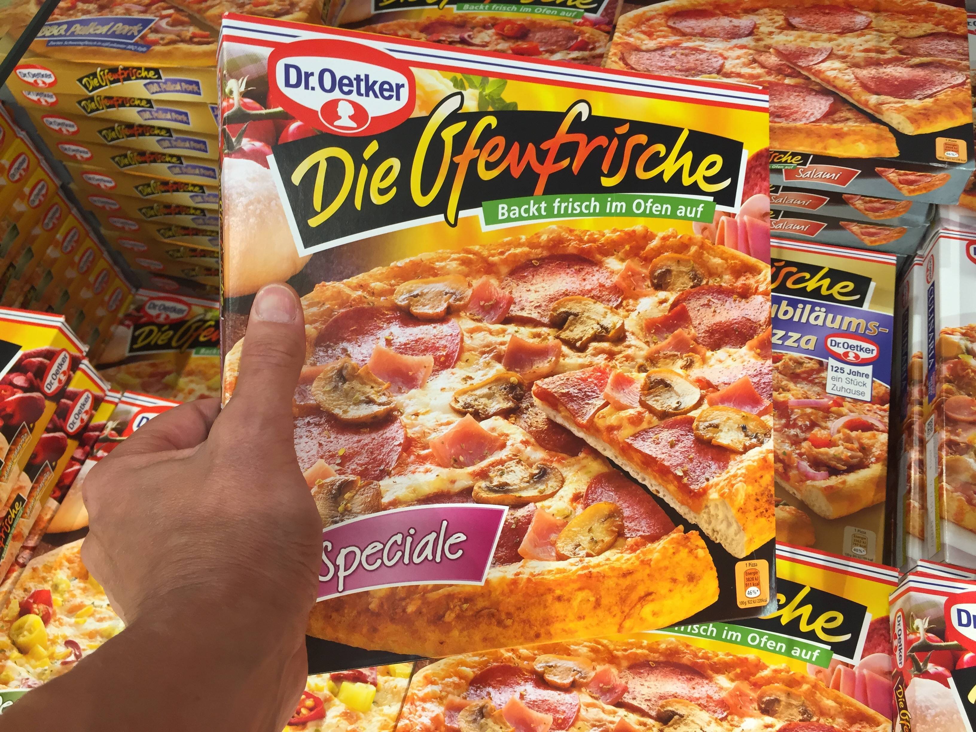 Rückruf! Diese beliebte Tiefkühlpizza bitte nicht essen! Scharfe Plastikteile im Teig