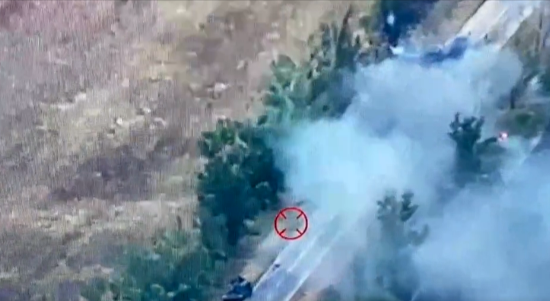 Dramatisches Video! Ukraine zerstört mit Himars-Angriff ganzen russischen Konvoi! Putin fassungslos