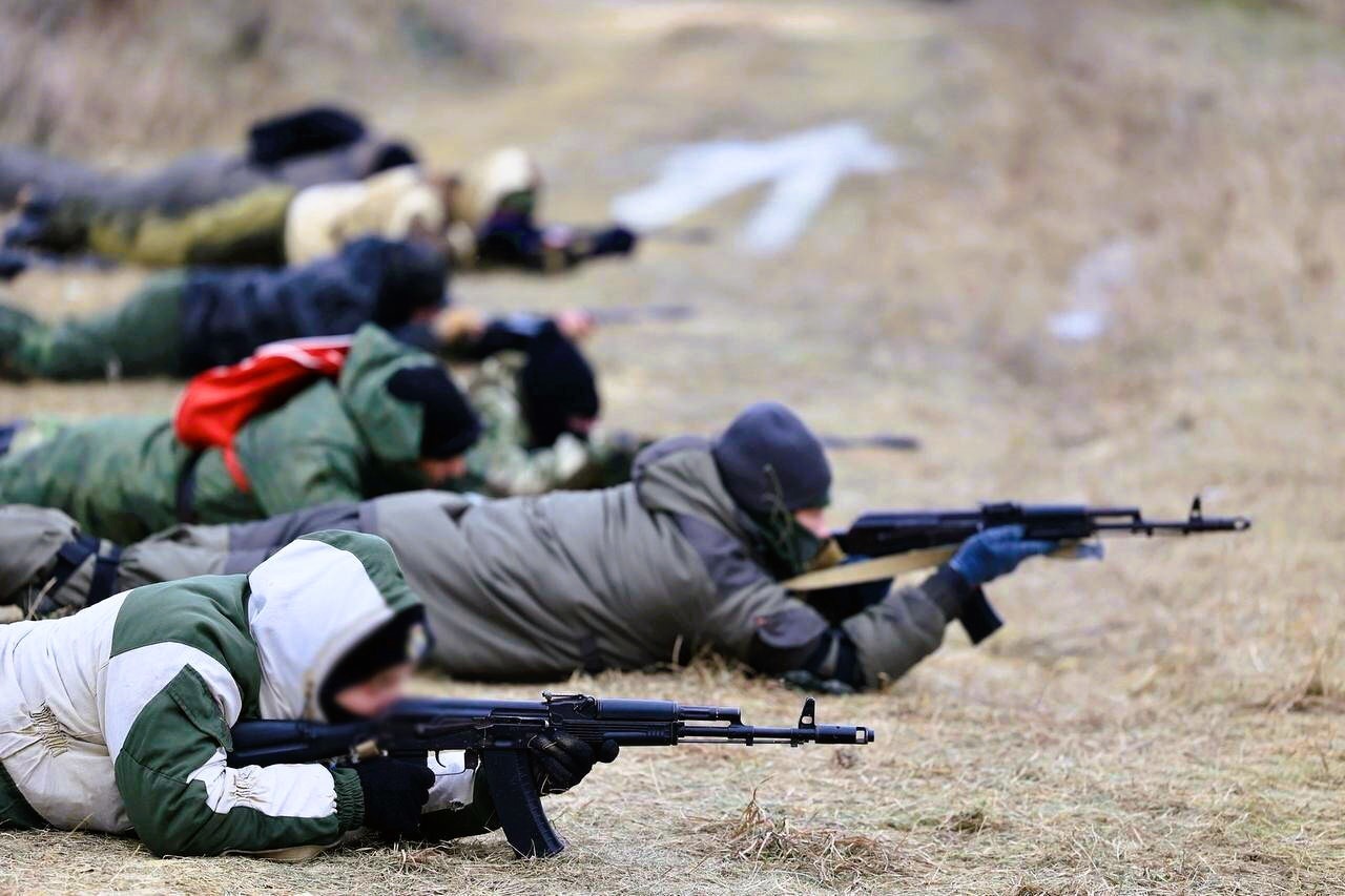 Jetzt will Putin Kinder in den Krieg schicken - Beamte bereiten Listen für Einberufung vor!