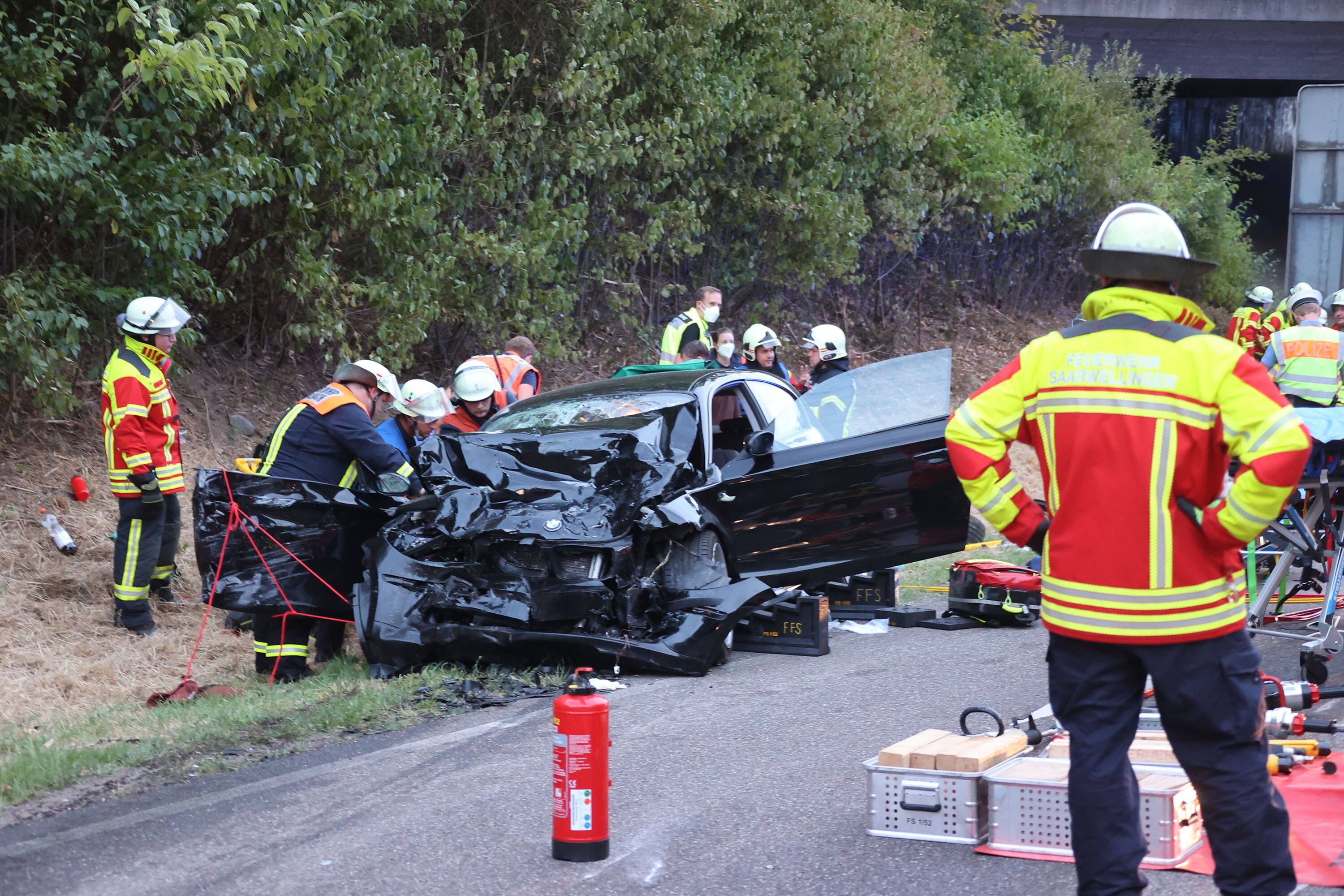 Tragischer Unfall auf der Autobahn – Autodiebe vermutlich für Zusammenstoß verantwortlich!